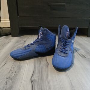 Women's Blue Athletic Shoes